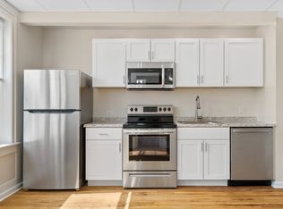 1442 W Howard St #15, Chicago, IL 60626