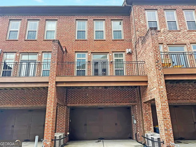 2838 Crescent Park Ln #9 — Photo 3