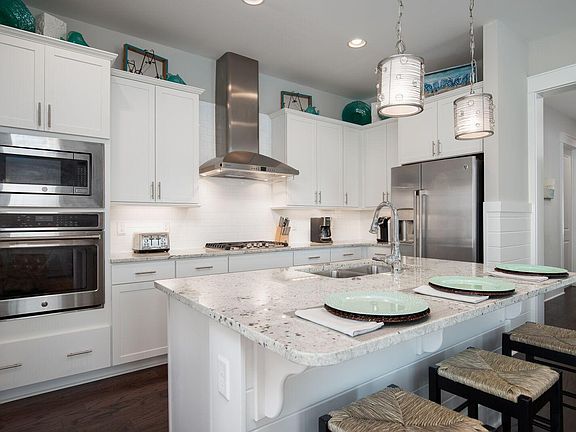 Stainless Appliances, Gas Stovetop