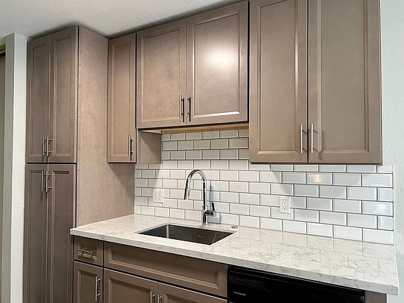 4th image of 121 41st St APT 105