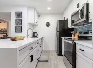 8055 E Thomas Rd Unit N104, Scottsdale, AZ 85251