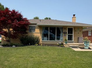 22919 Lincoln St, Saint Clair Shores, MI 48082