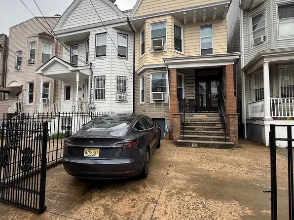 223 Harrison Ave, Jersey City, NJ 07304