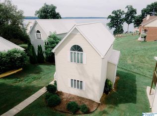 5298 Bay Shore Dr, Athens, AL 35611