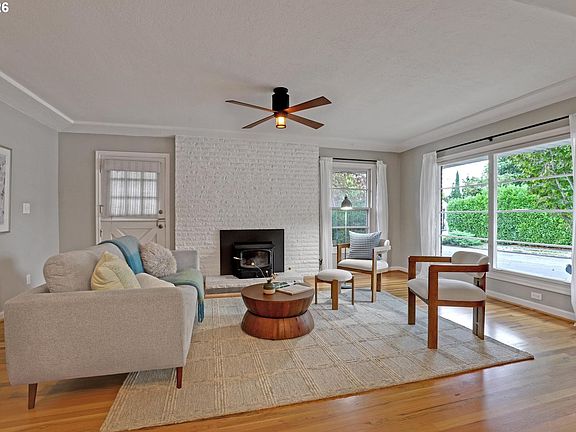 3rd image of 3105 SE 77th Ave