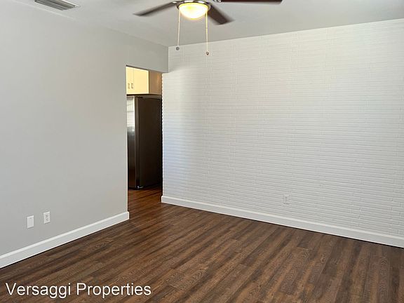 4th image of 2716 W Tyson Ave