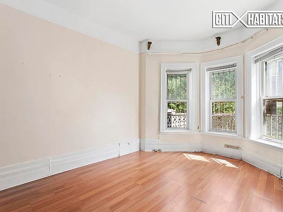 4th image of 206 Lefferts Ave