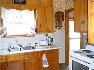 18 W State St, Albion, PA 16401