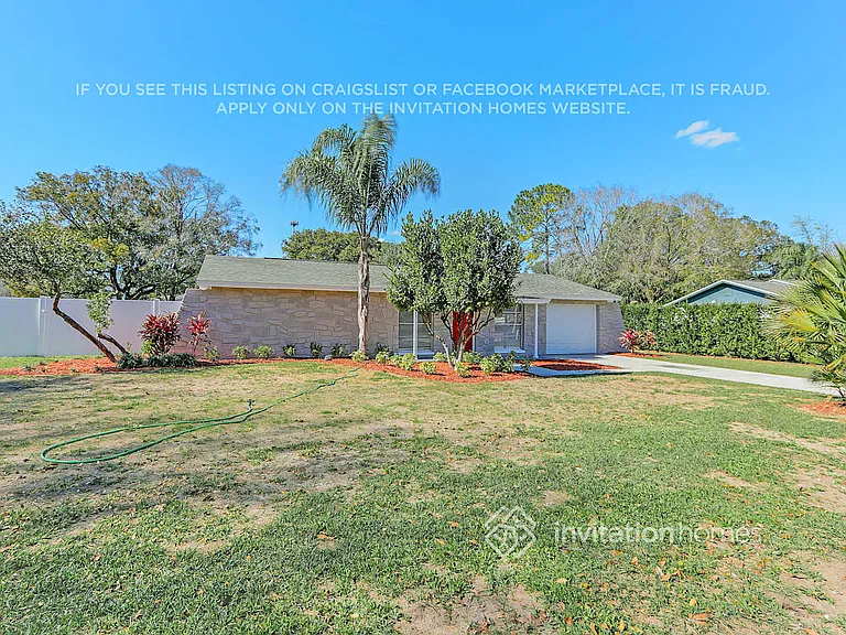 225 Nita Dr — Photo 3