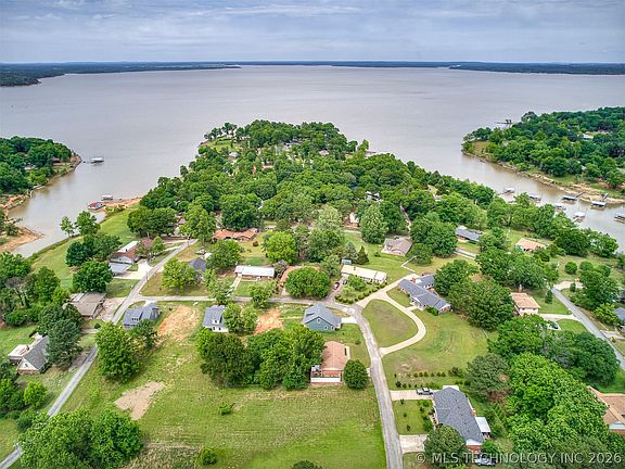 3rd image of 1749 Rockford