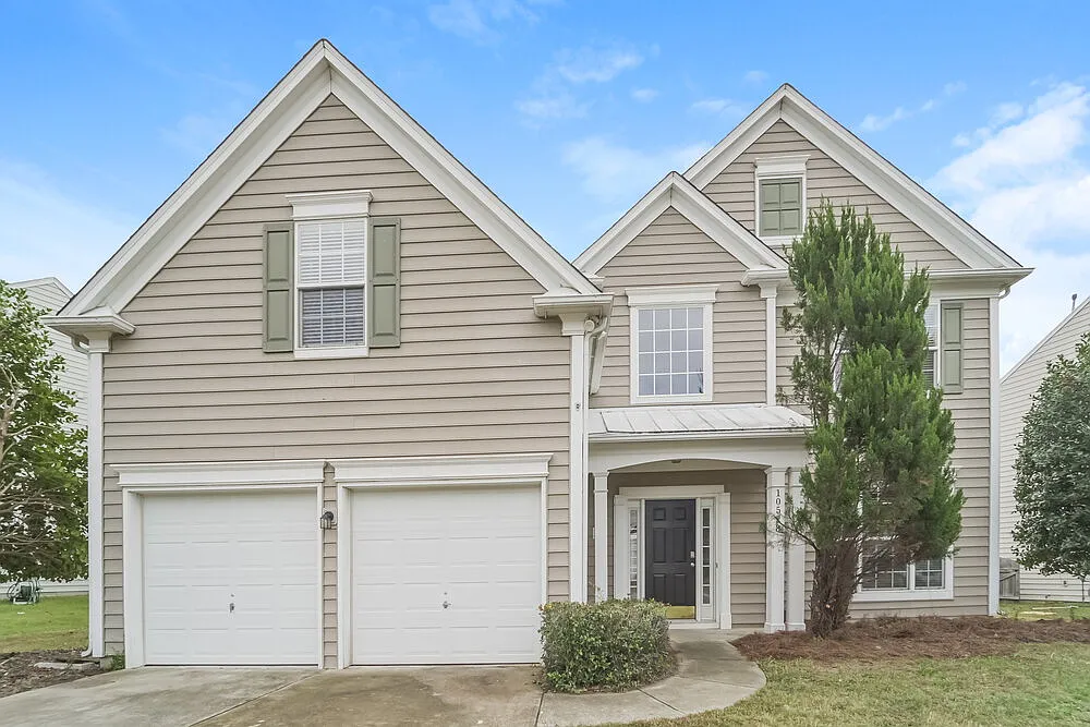 4 bed, 2.5 bath, 2356 sqft, $3,540 — Photo 4