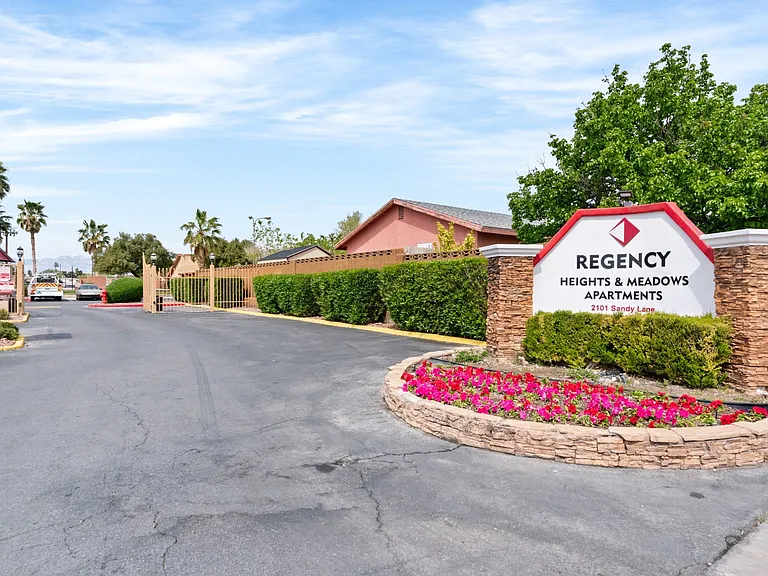 Regency Heights — Photo 13