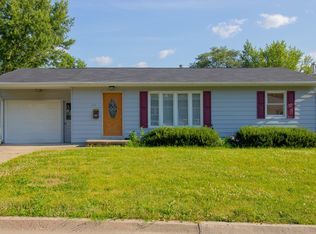 510 E Cronkhite St, Knoxville, IA 50138