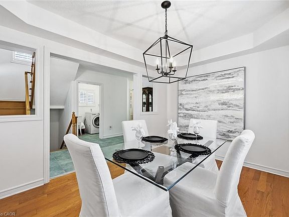 4th image of 2092 Glenfield Rd