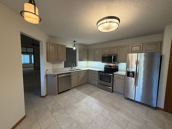 4th image of 10843 Lexington Dr