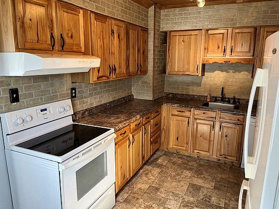 4th image of 324 Summerlee Ave