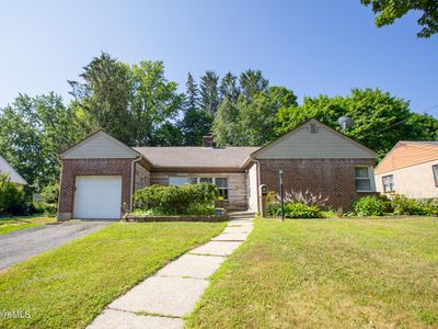 106 Sampson Pkwy, Pittsfield, MA, 01201