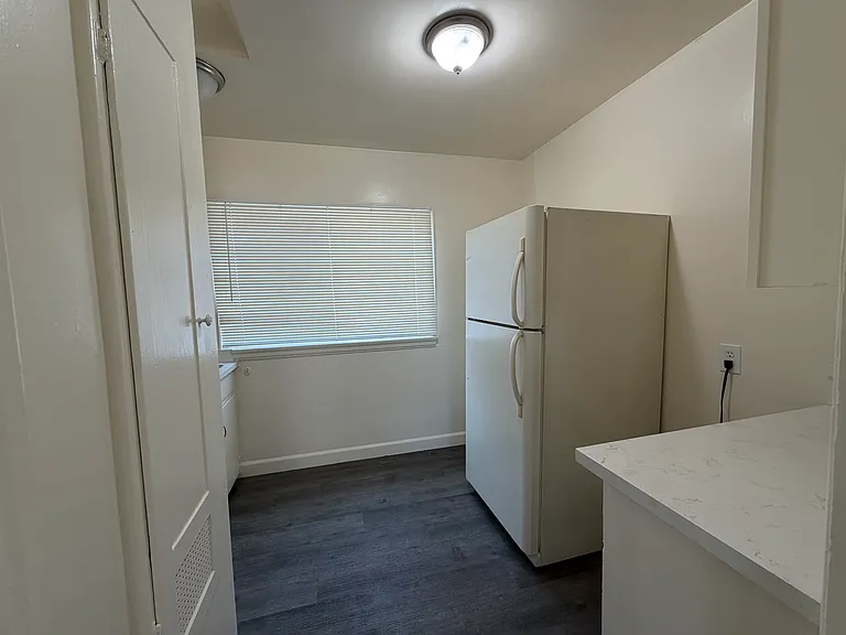 417 E Palm Ave #419-1/2 — Photo 12