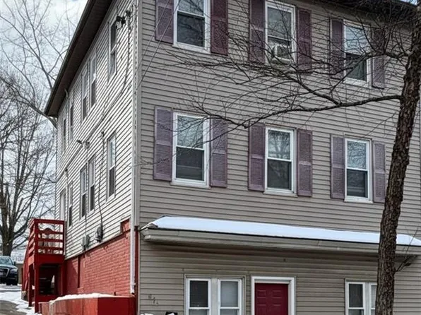 876 Douglas Ave, Providence, RI 02908