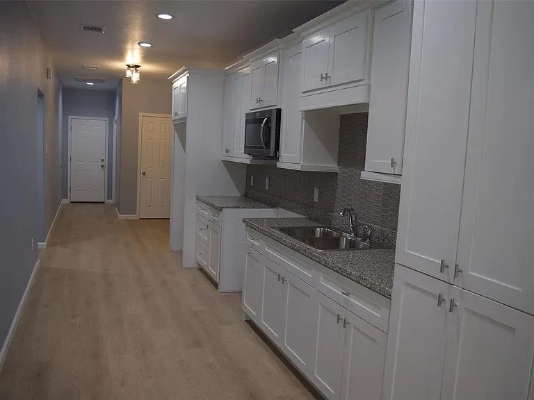 331 Tite St #A — Photo 10