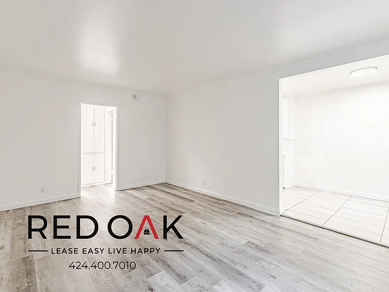 5832 Carlton Way #2 — Photo 4