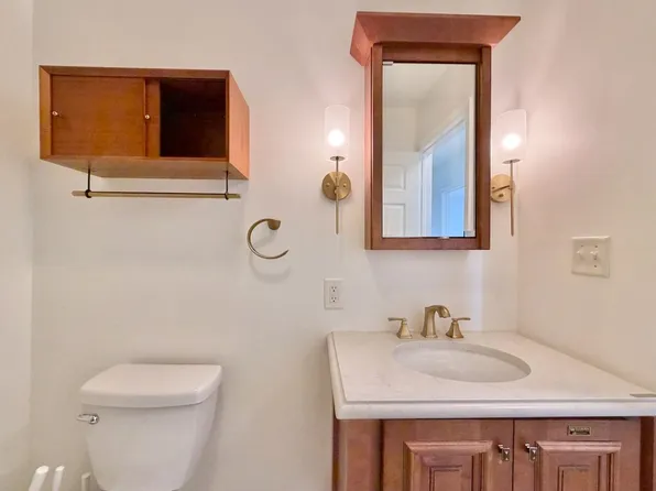 126 Ogden Avenue image 35 of 50