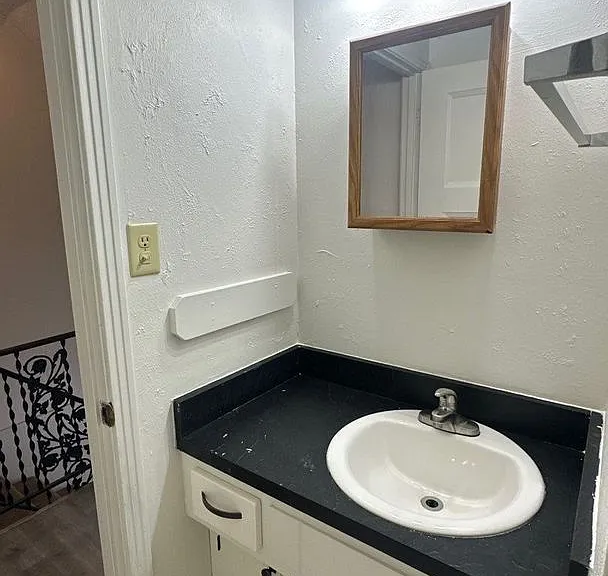 Evergreen Townhomes — Photo 13