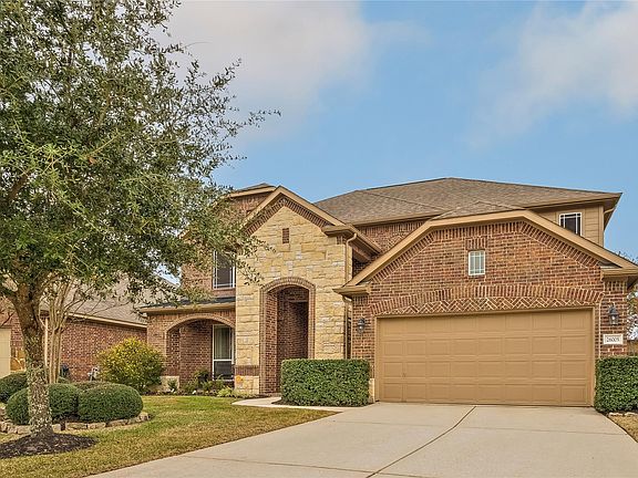 2nd image of 26005 Kingshill Dr