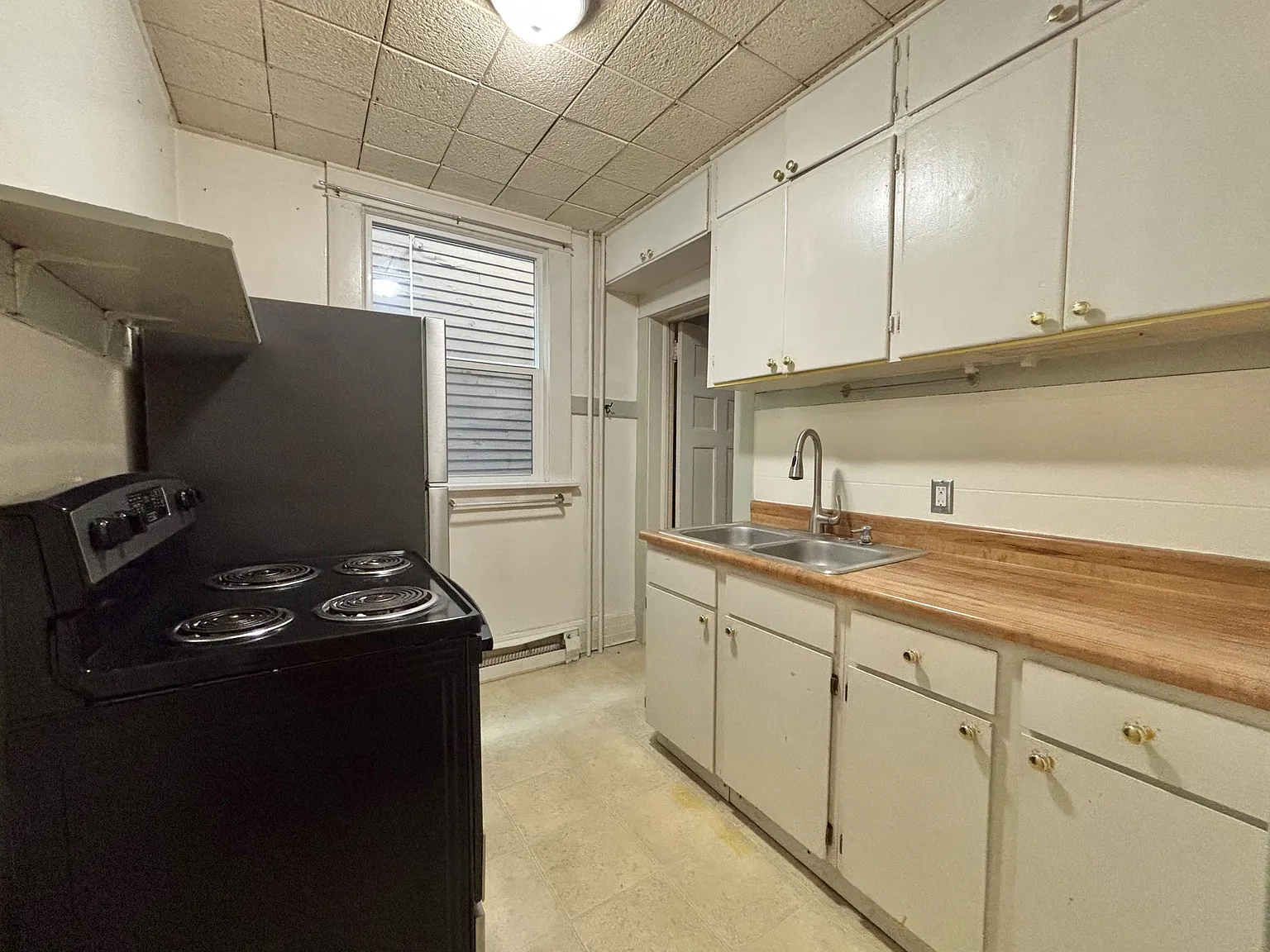 1 bed, 800 sqft, $1,295 — Photo 3