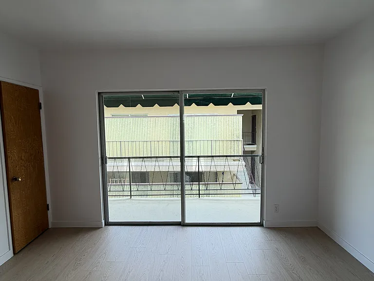 825 Euclid St #5 — Photo 4
