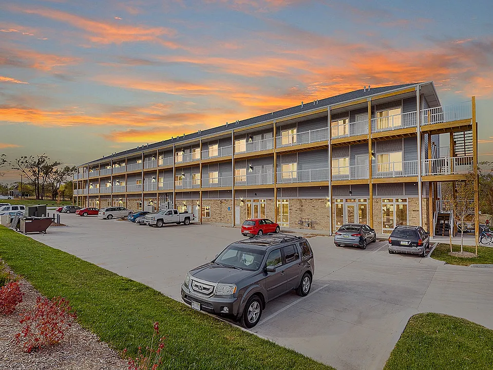 Trailview Apartments at Pioneers Park