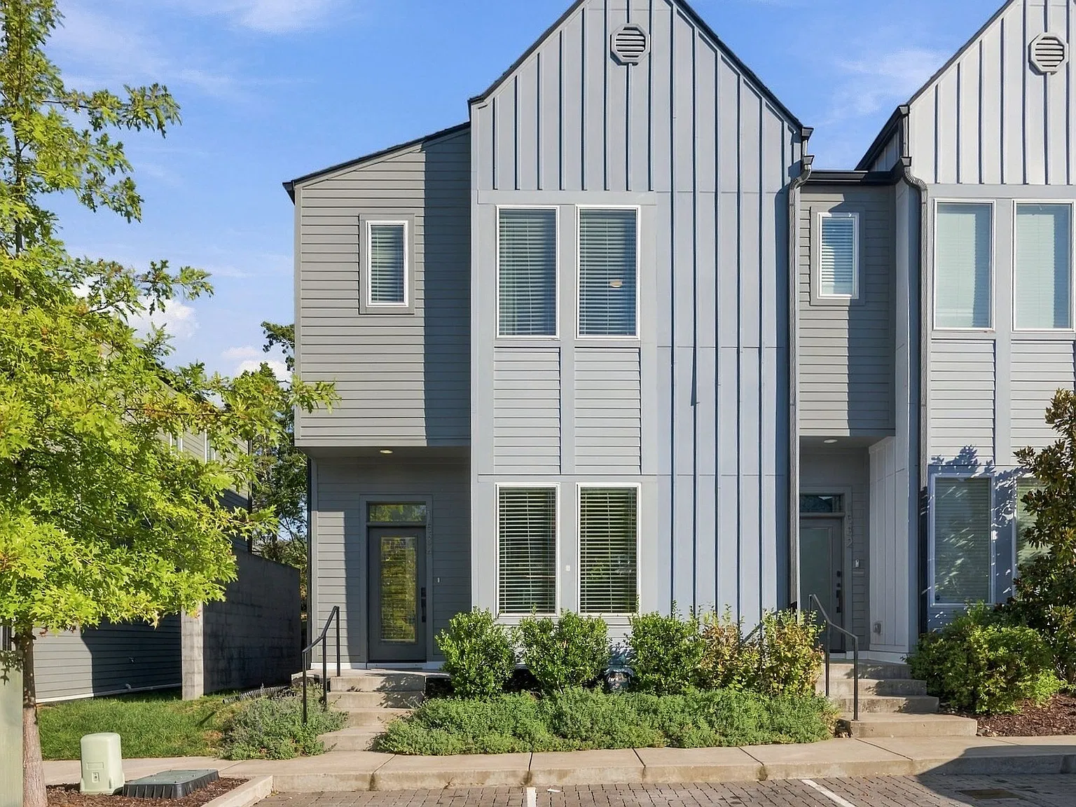 3 bed, 2.5 bath, 1518 sqft, $2,550 — Photo 1