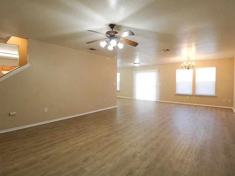 8314 Steep Valley — Photo 2
