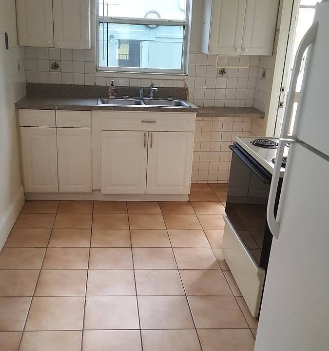 2nd image of 1510 9th Ave N APT 4