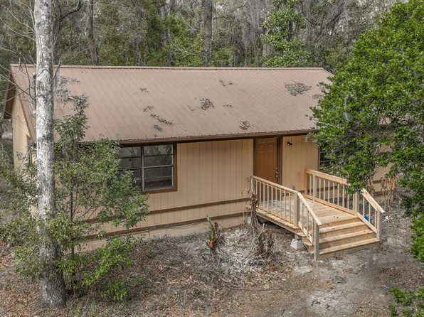 220 Hickory St, Brooksville, FL 34601