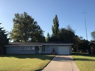 515 W 17th St, Larned, KS 67550