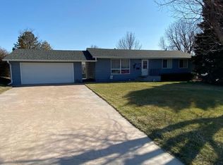 273 L St, Loup City, NE 68853