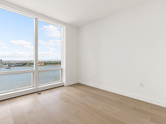 3rd image of 15 Hudson Yards #29E