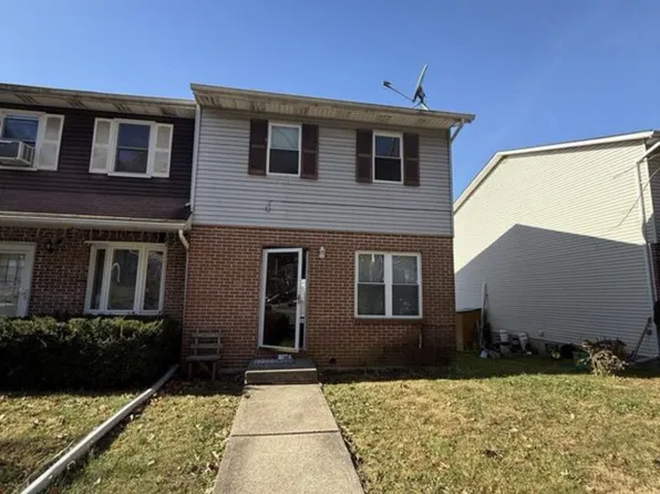 2825 Rhonda Ln, Allentown, PA 18103