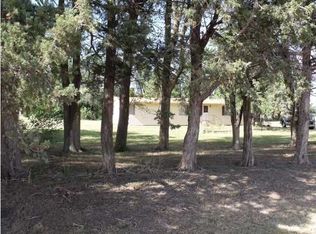 104 E Mills Ave, Hutchinson, KS 67501