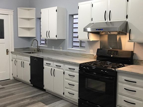 2nd image of 376 31st Ave