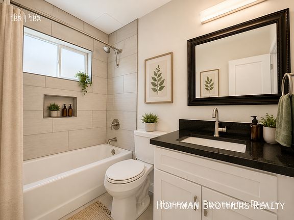 4th image of 1155 N Curson Ave APT 7