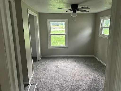 2405 N River Blvd — Photo 3