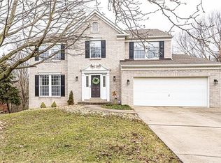 308 Indian Ridge Dr, Coraopolis, PA 15108