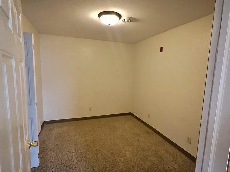 Unit Photo