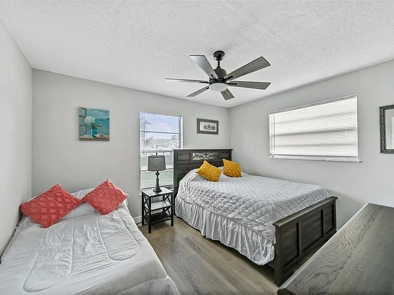 7113 Regina Dr — Photo 14