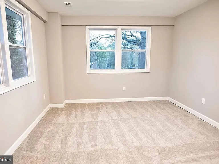 211 Sillery Bay Rd — Photo 30