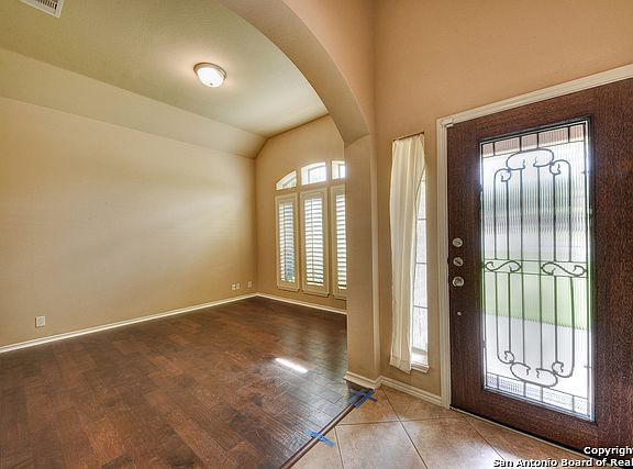 2nd image of 2354 Oak Willow