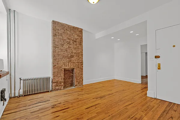Rented by Weichert Properties - NYC | media 12