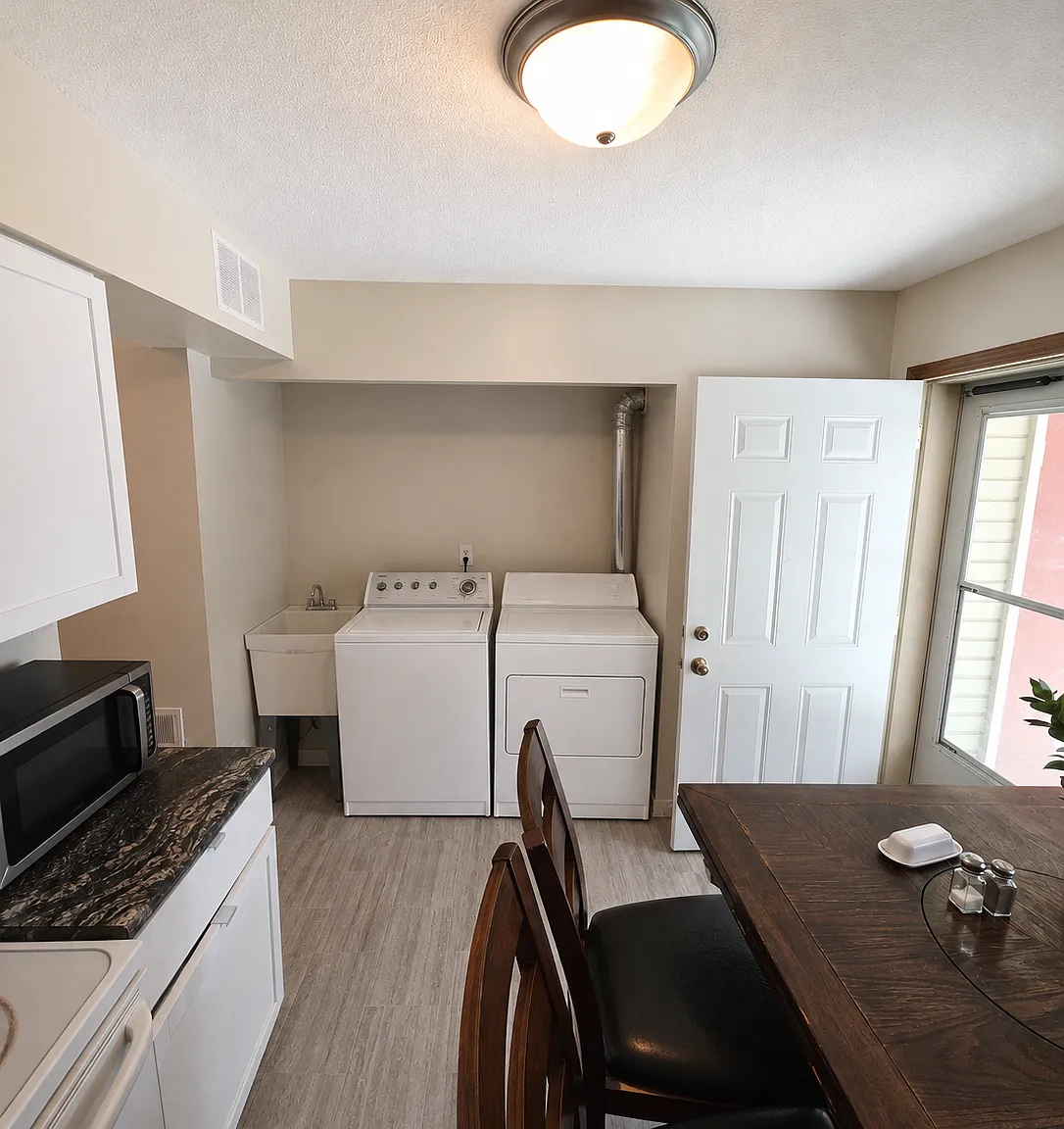 2 bed, 1500 sqft, $1,695 — Photo 4